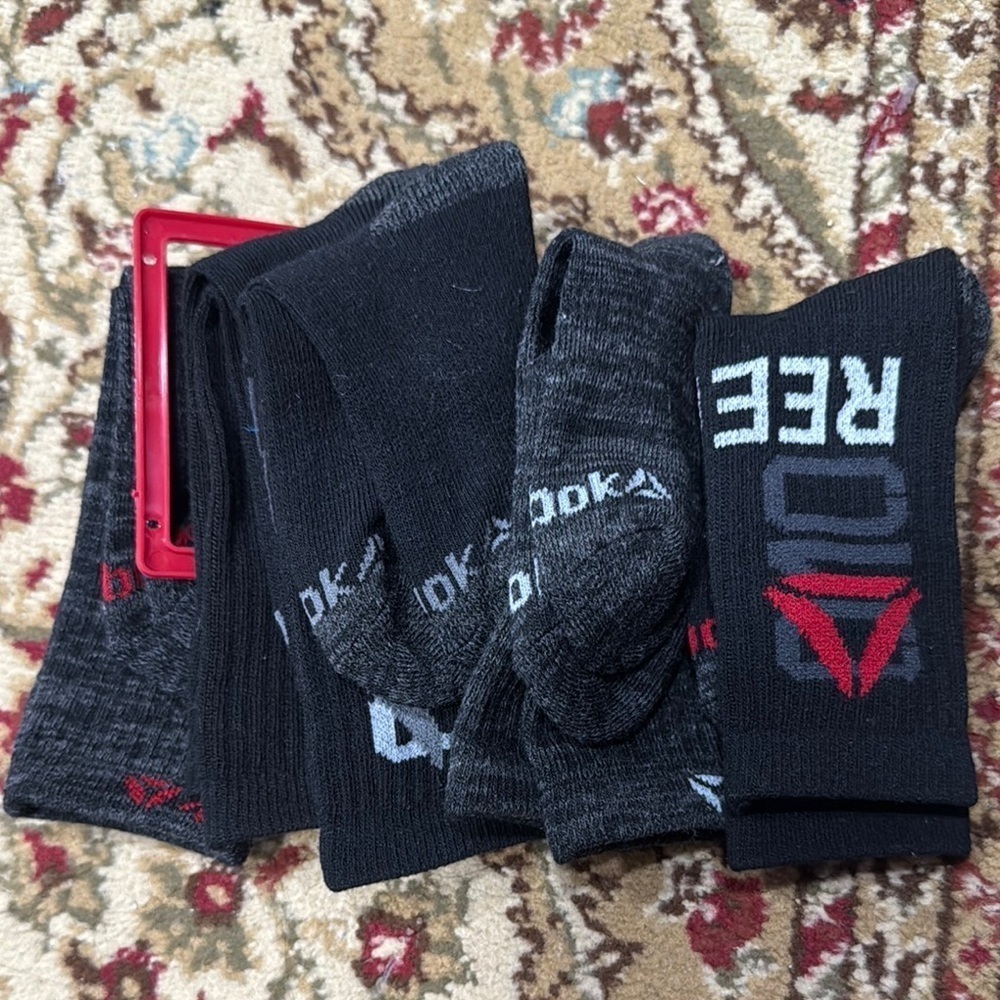 5 Reebok kids Black Socks